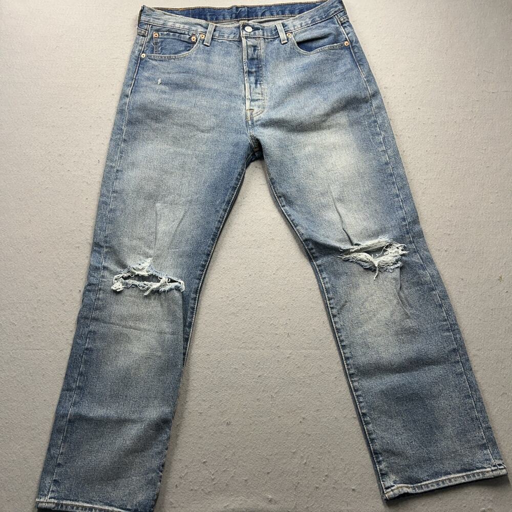 Levis 501 Jeans Mens 36x30 Blue Straight Leg Regular Fit Light Wash Distressed